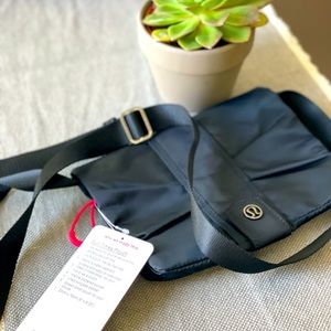 New Lululemon Sun Times Crossbody pouch
